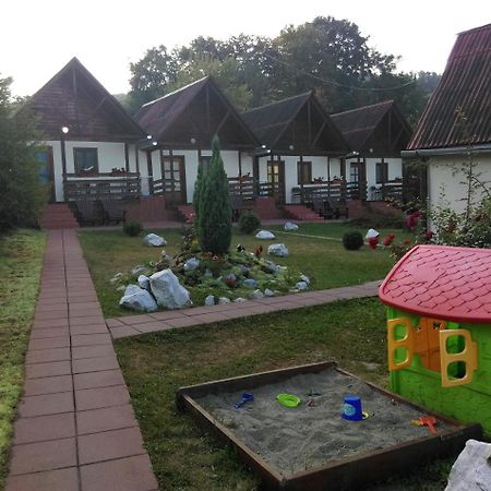 סובאטה Vila Paula & Spa מראה חיצוני תמונה